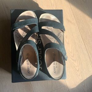 Jose Siebel-Tonga sandals. Bought last year at Nordstroms.Pet & smoke free home.